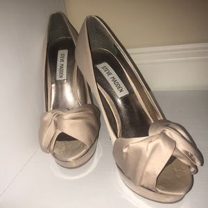 Steve Madden pumps